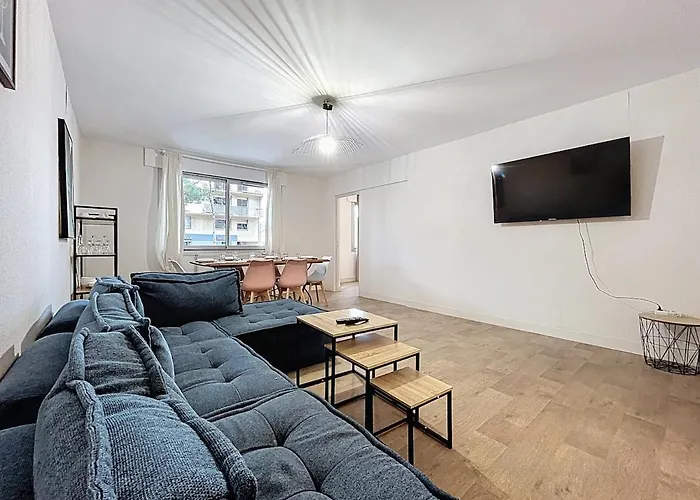 Apartment Le Carnot - Spacieux Pour 8 Personnes - Proche Gare Narbonne